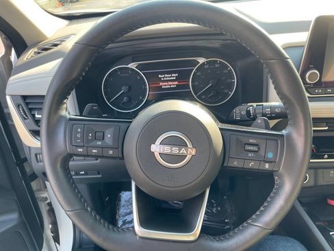 Certified 2023 Nissan Rogue SV w/ SV Premium B Package AWD/4WD image 23