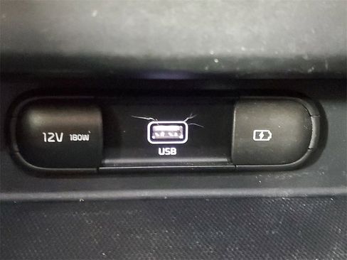 Used 2023 Kia Seltos S image 21