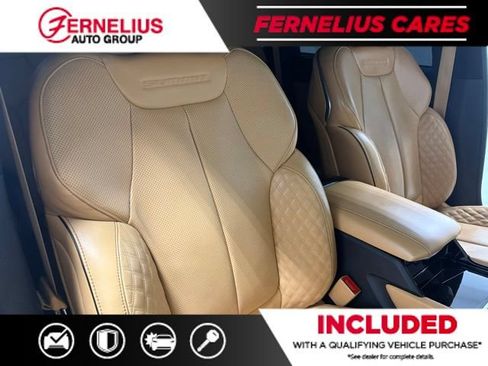 Used 2024 Jeep Grand Cherokee Summit AWD/4WD image 30