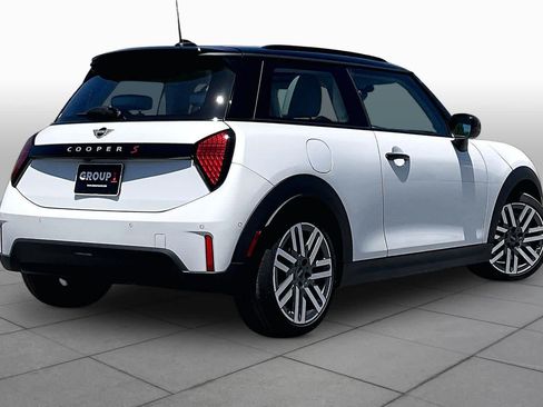 Used 2025 MINI Cooper S FWD image 11