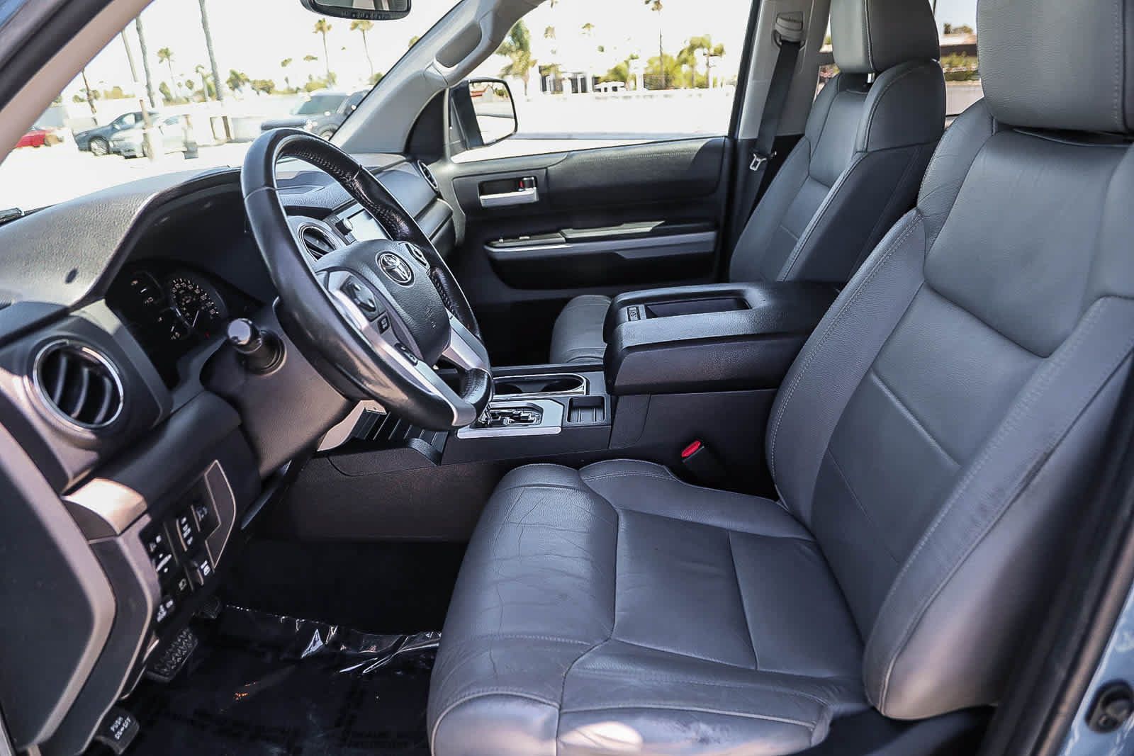 Used 2020 Toyota Tundra SR5 w/ SR5 Leather Package AWD/4WD image 17