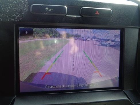Used 2022 Ford F250 XL w/ Power Equipment Group AWD/4WD image 17