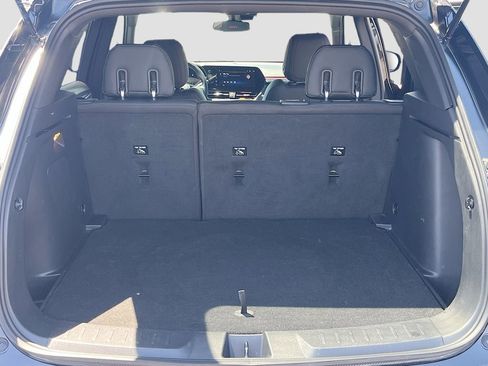 Used 2024 Chevrolet TrailBlazer RS w/ Driver Confidence Package image 25