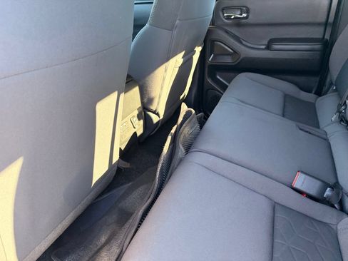 Certified 2025 Nissan Frontier SV w/ SV Convenience Package RWD image 15
