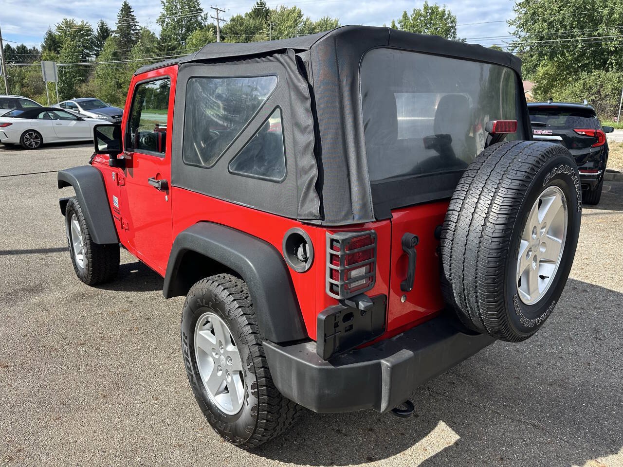 Used 2015 Jeep Wrangler Sport w/ Quick Order Package 23S AWD/4WD image 4
