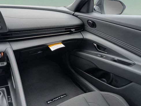 New 2026 Hyundai Elantra SEL Sport Premium image 35