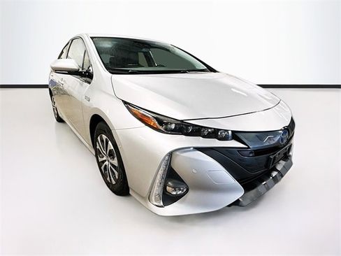 Used 2020 Toyota Prius Prime Limited image 1