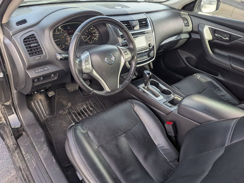 Used 2018 Nissan Altima 2.5 SL FWD image 25