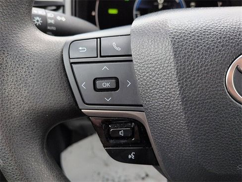 Certified 2025 Toyota Camry LE image 17