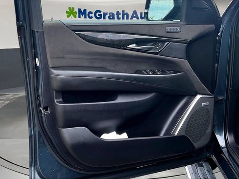 Used 2019 Cadillac Escalade Platinum AWD/4WD image 24