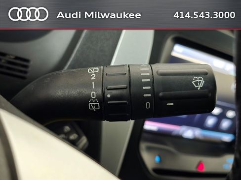 Used 2014 Ford Explorer XLT w/ Equipment Group 202A image 33