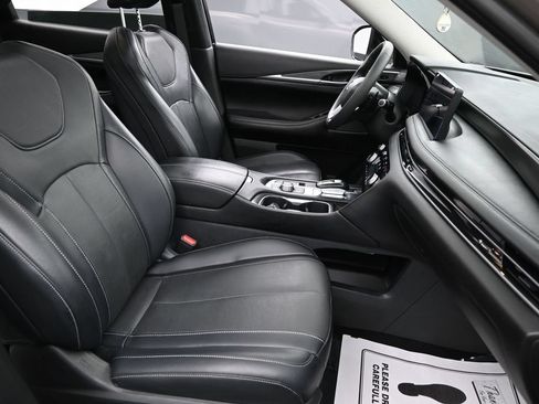 Used 2023 INFINITI QX60 Luxe AWD/4WD image 19