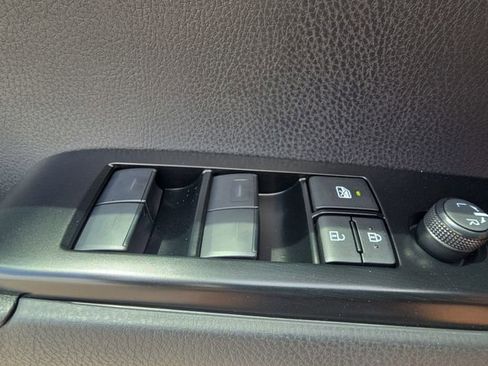 New 2026 Toyota Camry SE FWD image 27