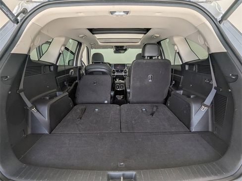 Used 2021 Kia Sorento SX Prestige image 28