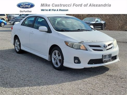 Used 2013 Toyota Corolla S image 1