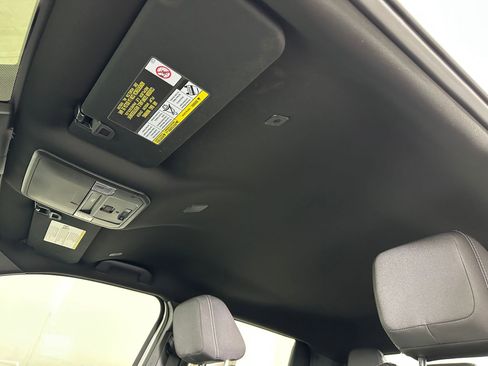 Used 2025 Toyota Tacoma TRD Sport image 17