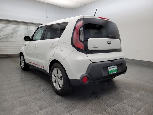 Used 2016 Kia Soul image 5