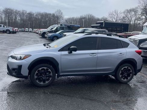 Used 2023 Subaru Crosstrek 2.0i image 3