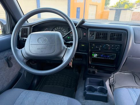 Used 2000 Toyota Tacoma 2WD Xtracab image 17
