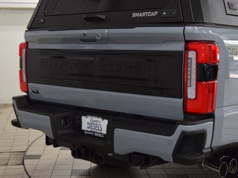 Used 2026 Ford F250 Platinum w/ Tremor Off-Road Package AWD/4WD image 19