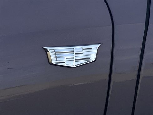 New 2026 Cadillac Optiq Luxury 1 image 17