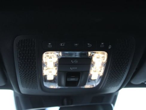 Used 2022 Mercedes-Benz A 220 image 18