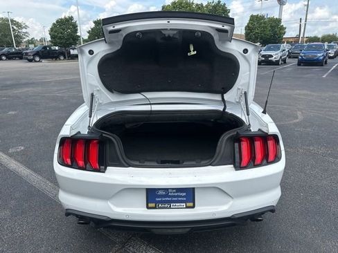 Used 2022 Ford Mustang Premium image 14