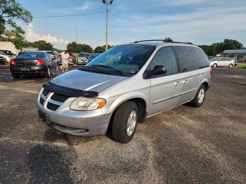 Used 2001 Dodge Caravan SE FWD image 10