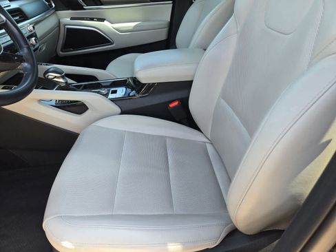 Certified 2022 Kia Telluride S FWD image 14