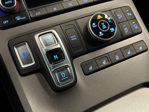 Used 2022 Hyundai Palisade Calligraphy image 16