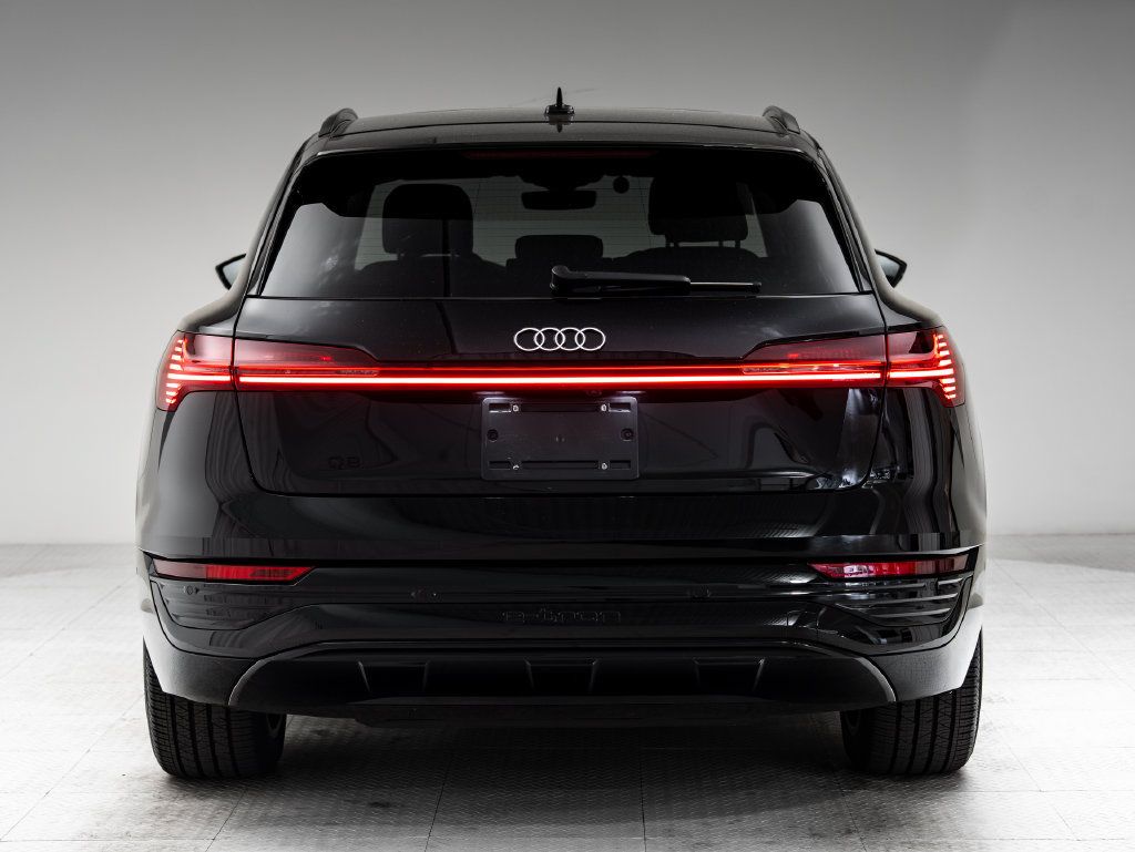 Used 2024 Audi Q8 e-tron Prestige w/ Prestige Package AWD/4WD image 30