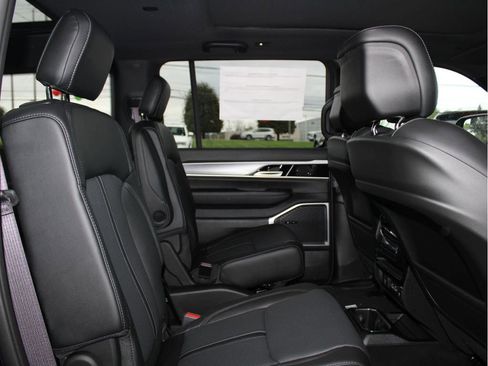 New 2025 Jeep Wagoneer Series II w/ Premium Group I image 31