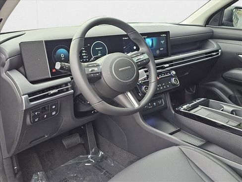 New 2025 Hyundai Tucson SEL image 3