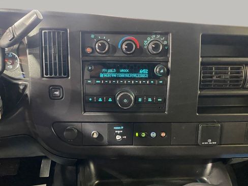 Used 2021 Chevrolet Express 2500 w/ Driver Convenience Package RWD image 15