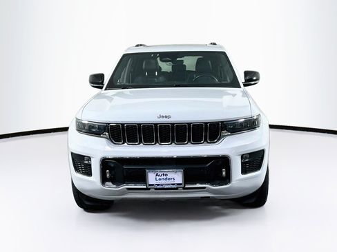 Used 2022 Jeep Grand Cherokee Overland AWD/4WD image 2
