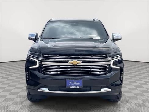 Used 2024 Chevrolet Tahoe Premier w/ Premium Package AWD/4WD image 4