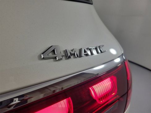 Used 2024 Mercedes-Benz GLS 450 4MATIC image 5