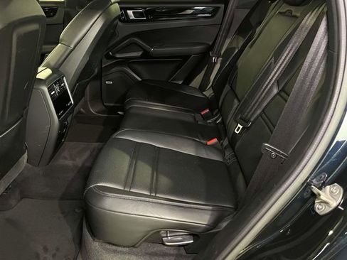 Certified 2021 Porsche Cayenne AWD/4WD image 20