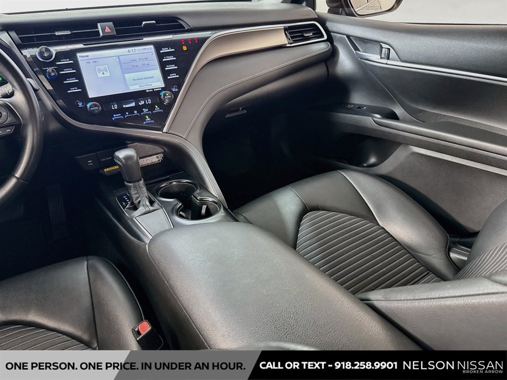 Used 2018 Toyota Camry SE w/ Audio Package FWD image 21