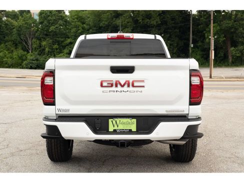 New 2026 GMC Canyon Elevation RWD image 7