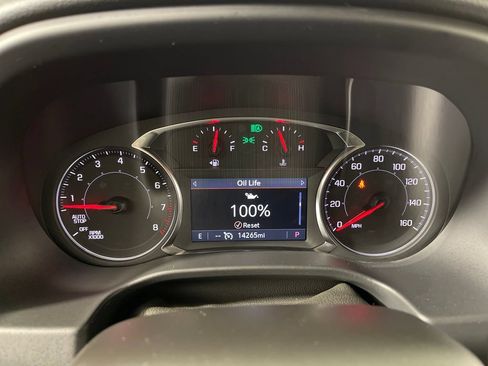 Used 2023 GMC Acadia SLT FWD image 18