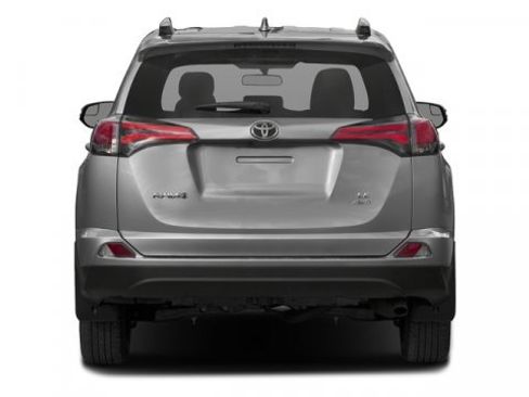 Used 2016 Toyota RAV4 LE image 5