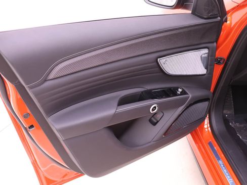 New 2025 Maserati Grecale Modena image 11