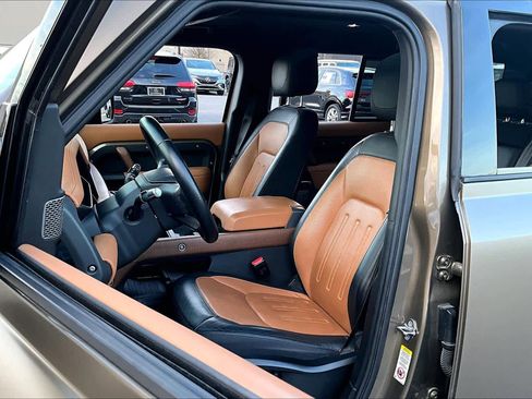 Used 2021 Land Rover Defender 110 X image 7