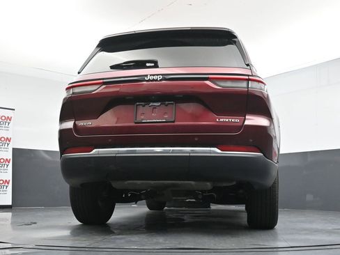 Used 2023 Jeep Grand Cherokee Limited AWD/4WD image 41