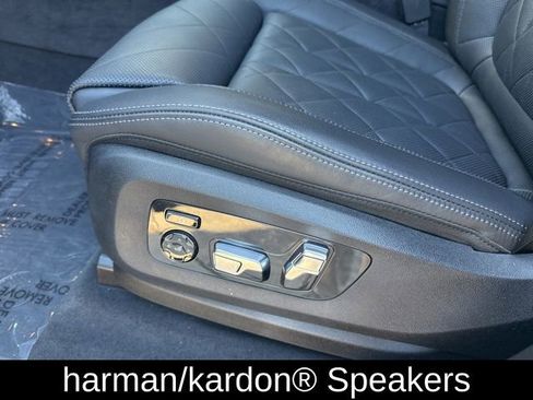 Used 2024 BMW X5 M60i AWD/4WD image 22