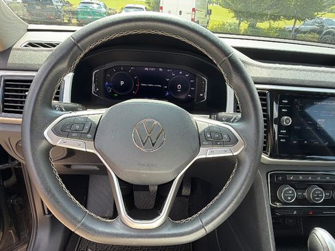 Used 2023 Volkswagen Atlas SE AWD/4WD image 28