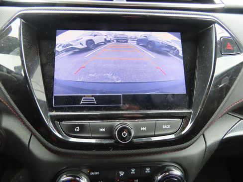 Used 2023 Chevrolet TrailBlazer RS w/ Sun and Liftgate Package image 25