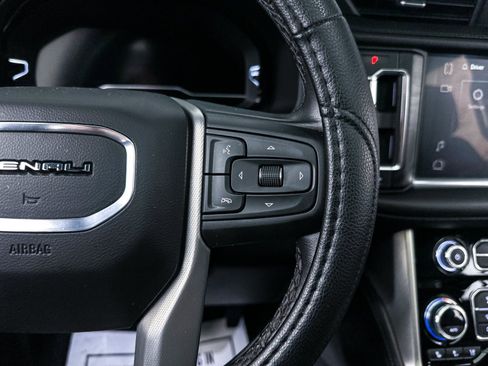 Used 2022 GMC Yukon Denali w/ Advanced Technology Package image 33