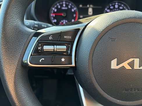 Used 2024 Kia Forte LXS image 11